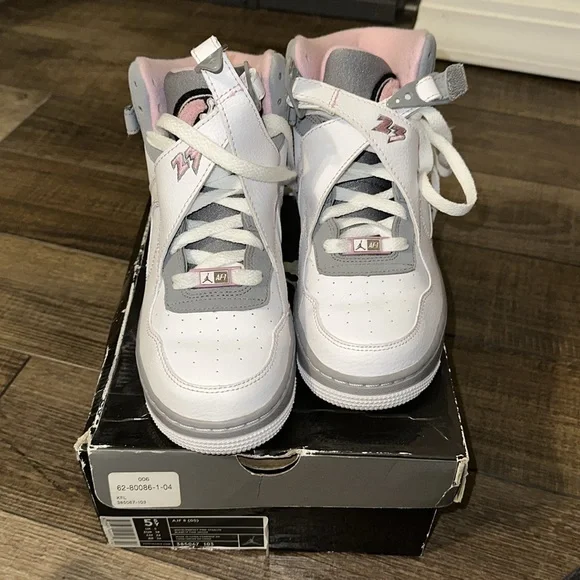 Kids White and Pink Fushions - Picture 2 of 3